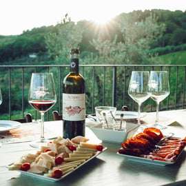 Dégustation de vins du Chianti dans un domaine familial