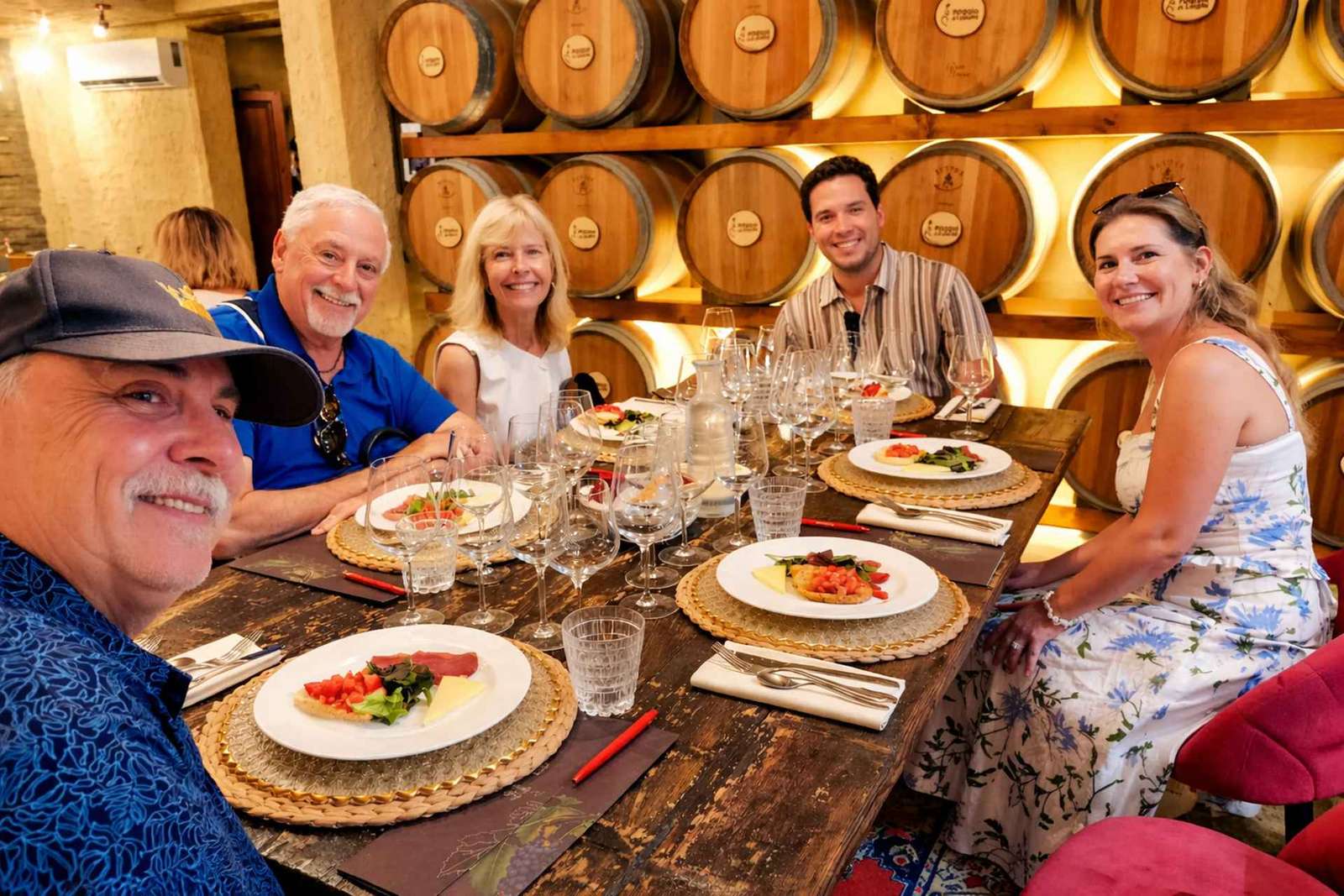 Från Siena: Dagsutflykt till San Gimignano, Chianti och Montalcino