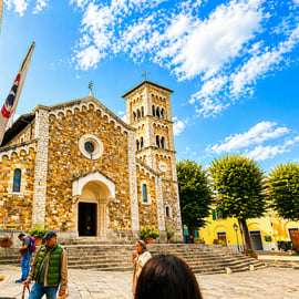 Chianti Wine Tour from Siena: Castellina and Olive Oil