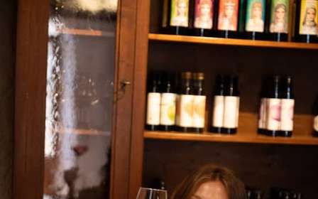 Degustacja win i serów w San Gimignano przy Piazza della Cisterna