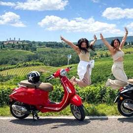 Vanuit San Gimignano: Chianti halve dag Vespa tour met lunch