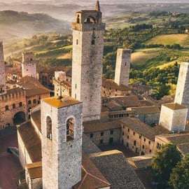 Večeře s degustací vína v San Gimignanu ve sklepě