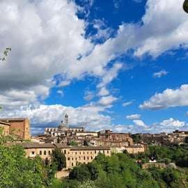 Degustação de vinhos na Piazza del Campo, em Siena