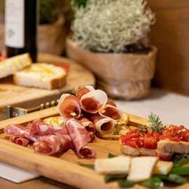 Montalcino: Walk of Wine Tour con Degustazione Verticale di Brunello