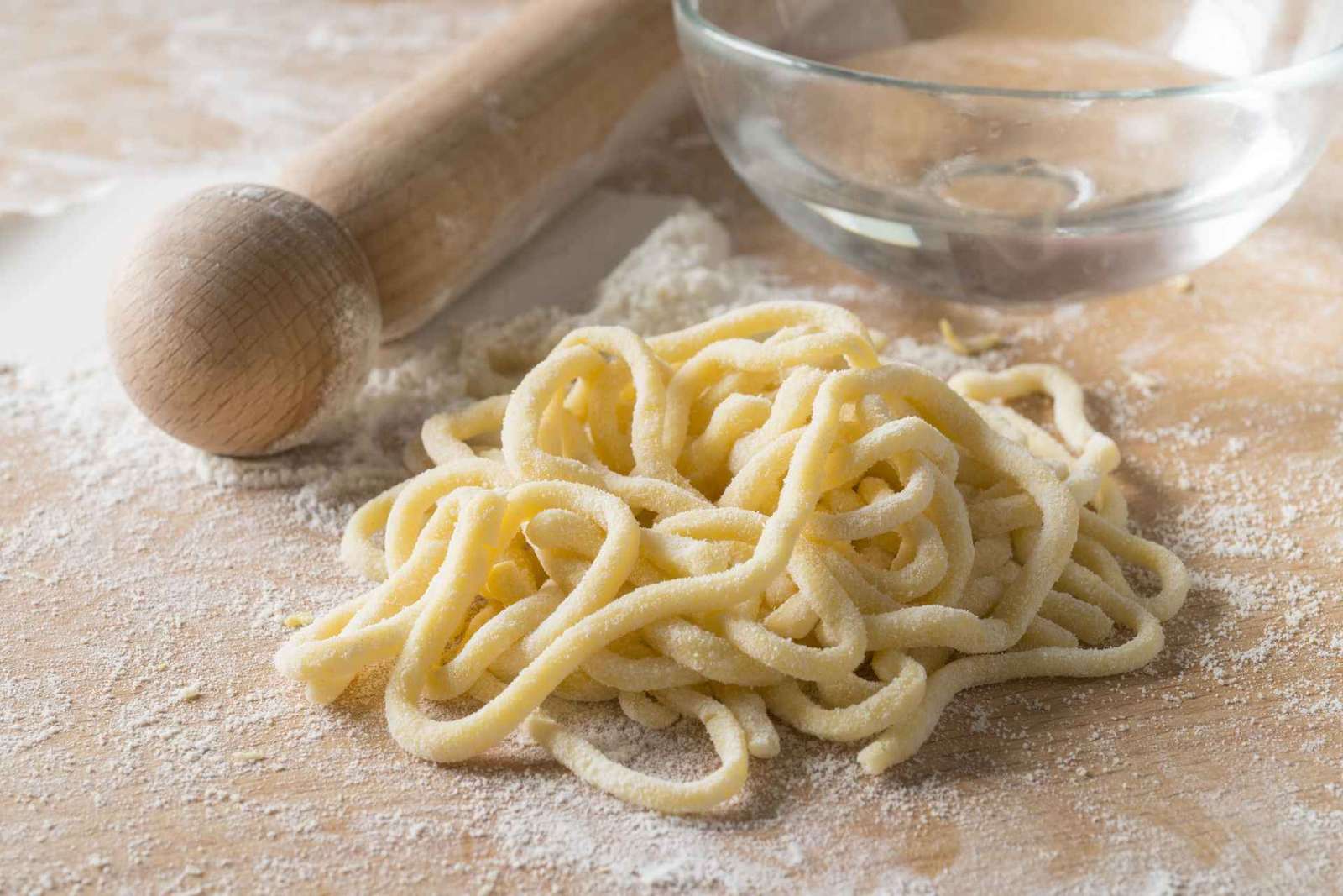 Siena: Pasta and Tiramisu Class at a Local's Home