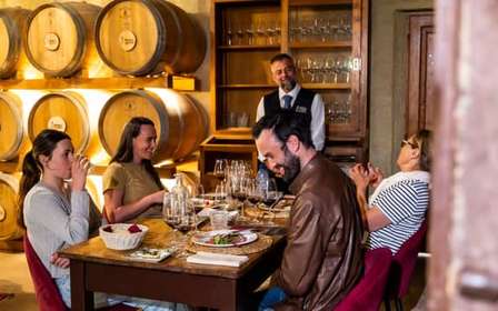 Lunch Chianti z degustacją wina w winiarni Poggio ai Laghi