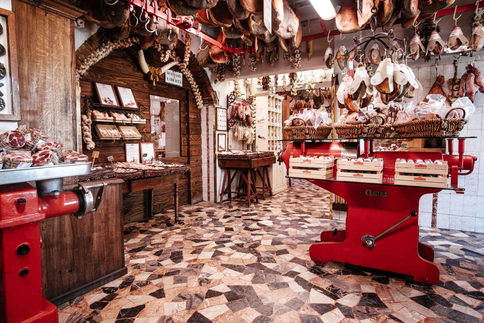 Greve in Chianti : visite de la boucherie avec vin et plateau