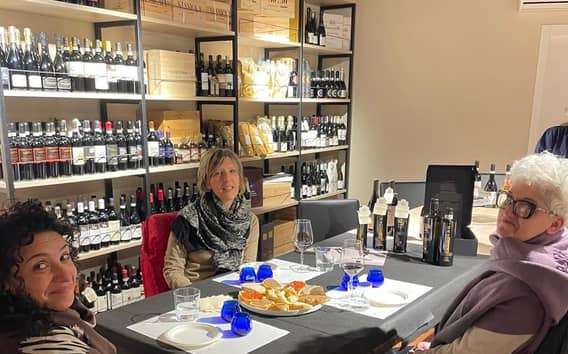 Siena: olívaolaj-kóstoló egy borbárban a Piazza del Campón