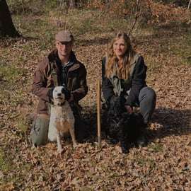 Chasse à la truffe en Toscane avec un chien dressé