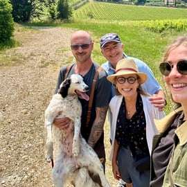 Chasse à la truffe en Toscane avec un chien dressé