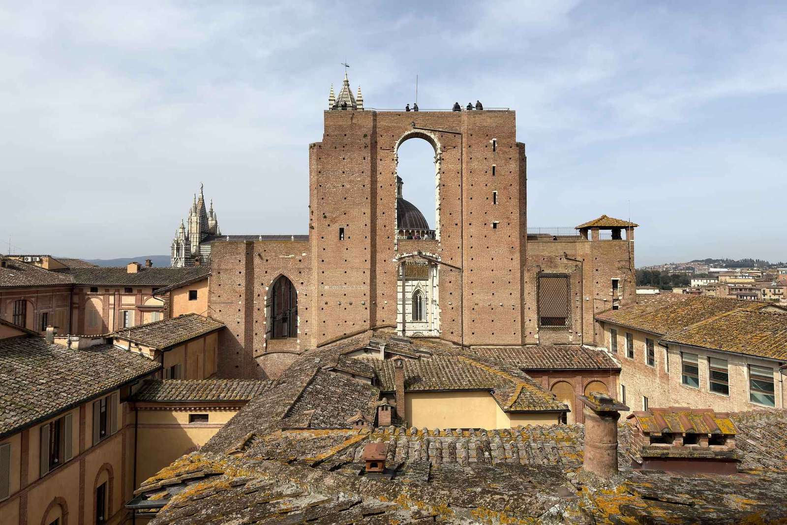 Palazzo delle Papesse em Siena: degustação de vinhos no pátio + panorama