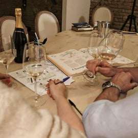 Siena: Wine tasting Experience with Tuscan Sparkling Wines