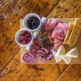 Greve in Chianti : visite de la boucherie avec vin et plateau