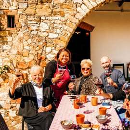 Cours de cuisine toscane dans une ferme près de Sienne, avec vin