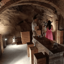 Siena Underground Degustação de vinhos em uma caverna medieval