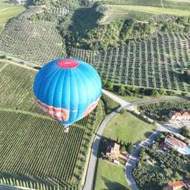 Passeio de balão de ar quente na Toscana ao amanhecer