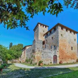 Siena: Visita e prova de vinhos num castelo privado da Toscana