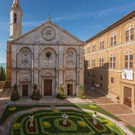 Pienza and Montepulciano Tour from Siena with Farm Lunch