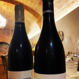 Jantar na gruta etrusca em Siena com sommelier e vinhos