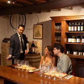 Večeře s degustací vína v San Gimignanu ve sklepě