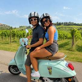 Vanuit San Gimignano: Chianti halve dag Vespa tour met lunch