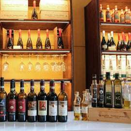San Gimignano: 2-Hour Wine & Gourmet Tasting with Drinks
