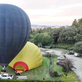 Passeio de balão de ar quente na Toscana ao amanhecer
